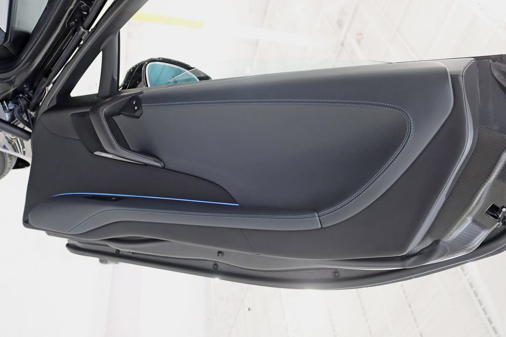 Used 2019 BMW i8 Roadster AWD/4WD image 33