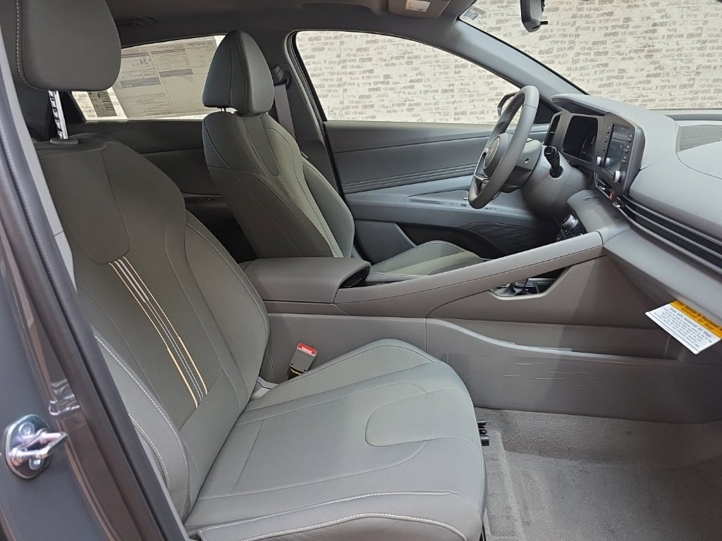 New 2026 Hyundai Elantra SEL Sport image 27