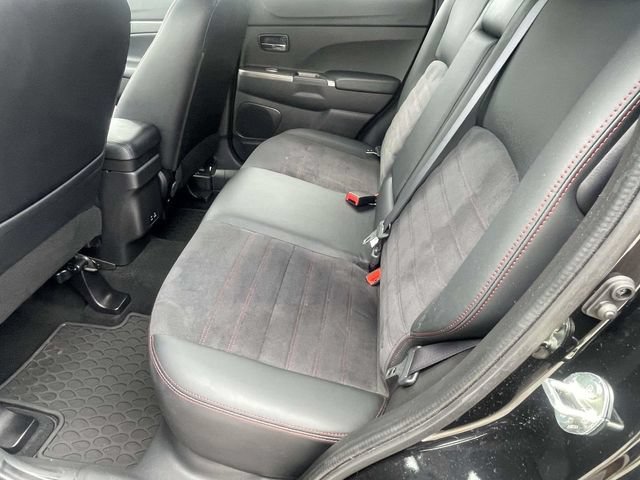 Used 2025 Mitsubishi Outlander Sport SE AWD/4WD image 12