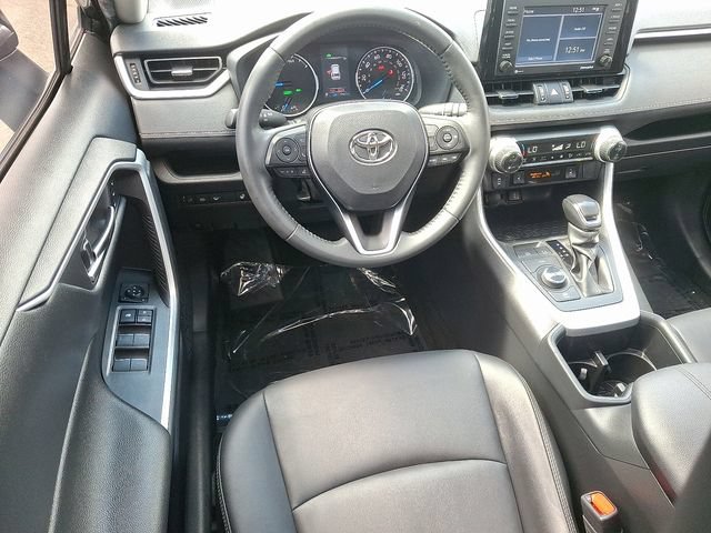 Used 2022 Toyota RAV4 XLE Premium AWD/4WD image 11