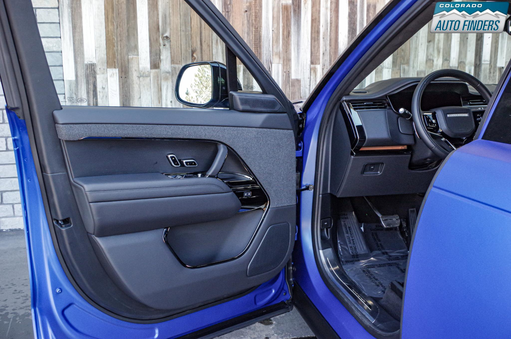 Used 2025 Land Rover Range Rover Sport Autobiography image 9