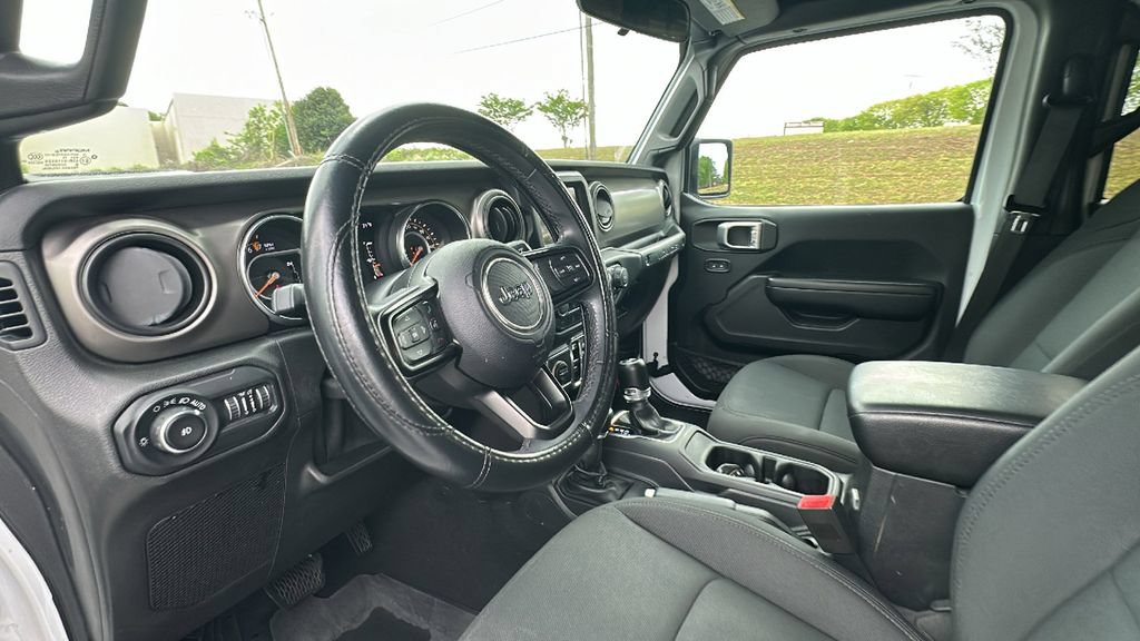 Used 2019 Jeep Wrangler Unlimited Sport S AWD/4WD image 9