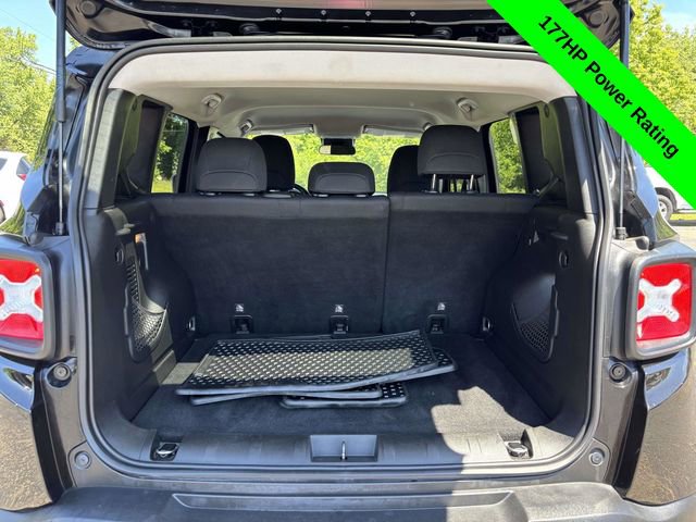 Used 2019 Jeep Renegade Trailhawk w/ Cold Weather Group II AWD/4WD image 36