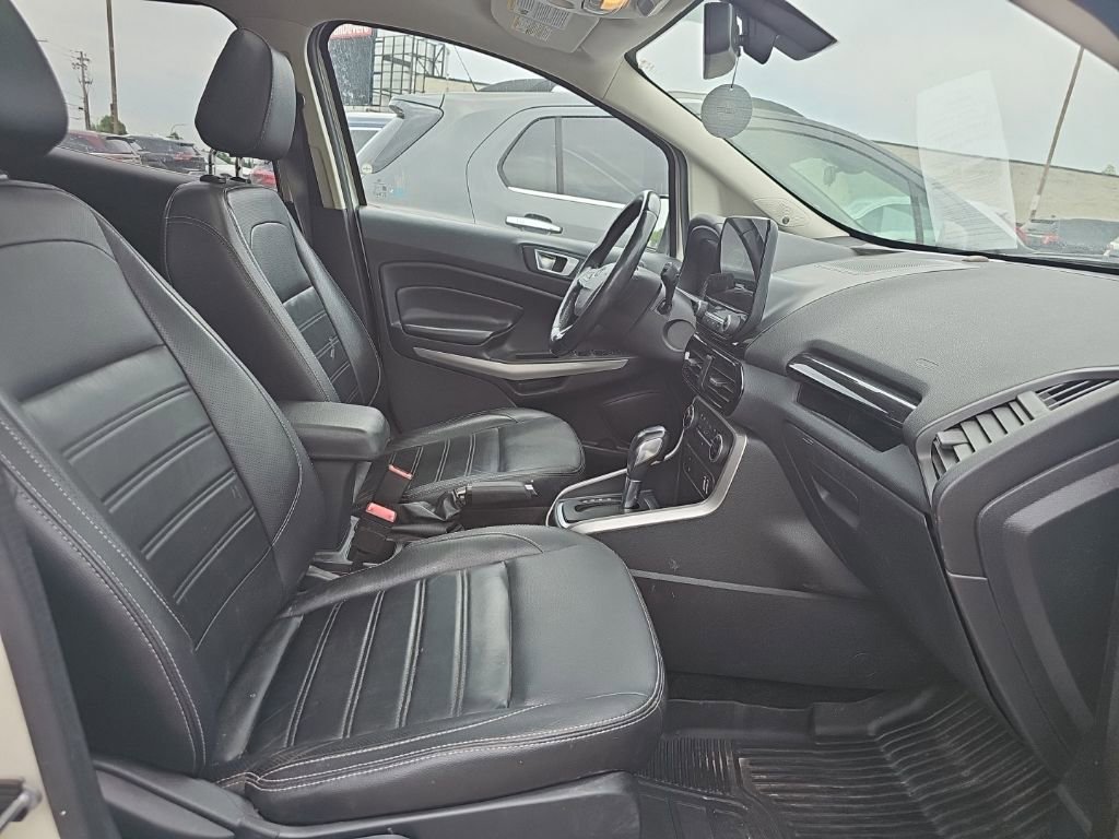 Used 2018 Ford EcoSport Titanium w/ Titanium Cold Weather Package AWD/4WD image 6