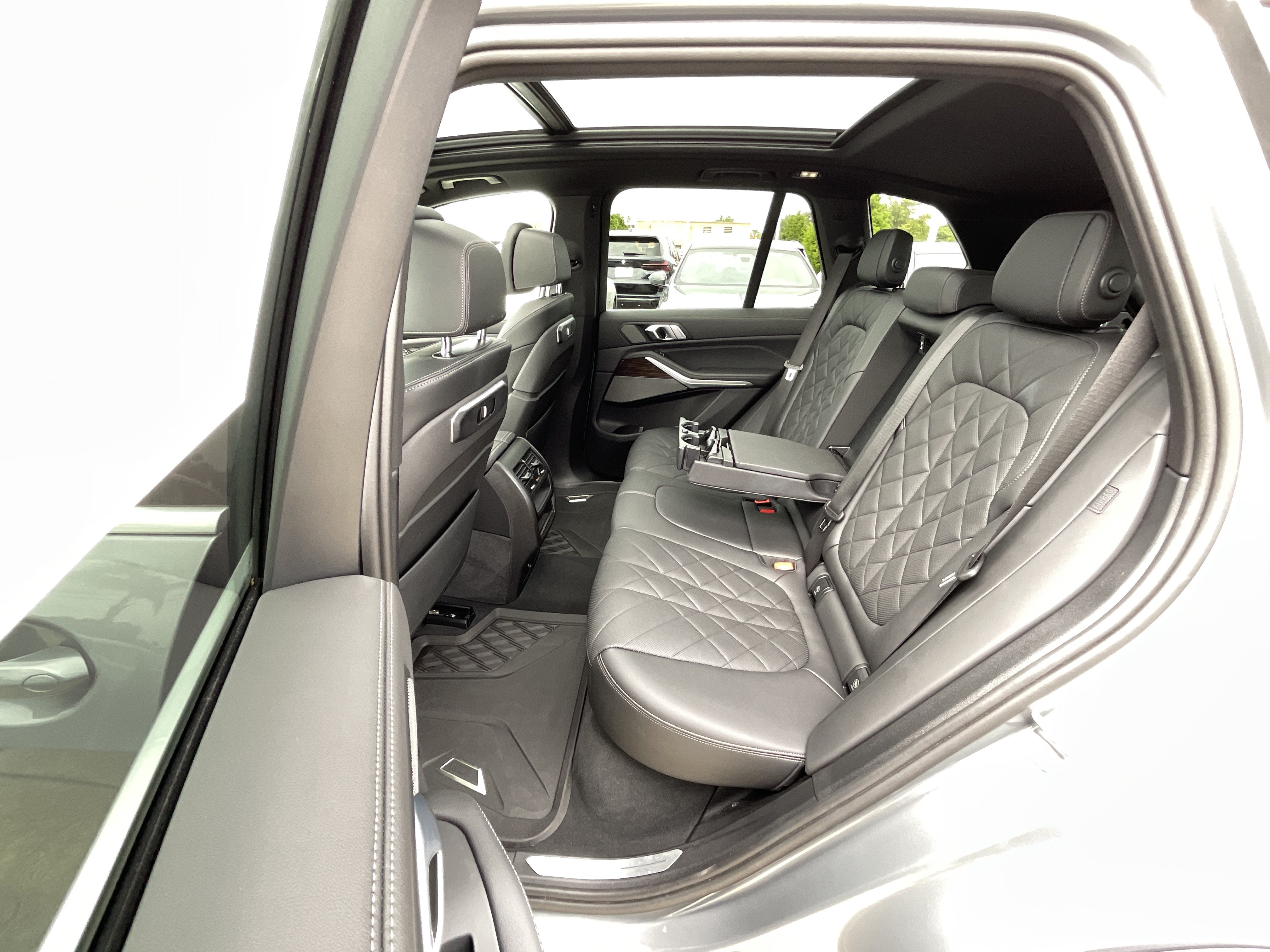 Used 2024 BMW X5 xDrive40i w/ Premium Package AWD/4WD image 27