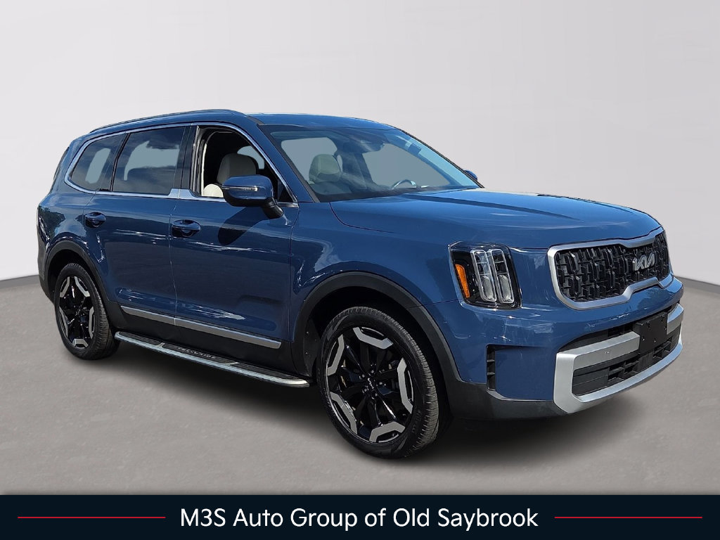 Certified 2024 Kia Telluride EX w/ EX Captain's Chair Package