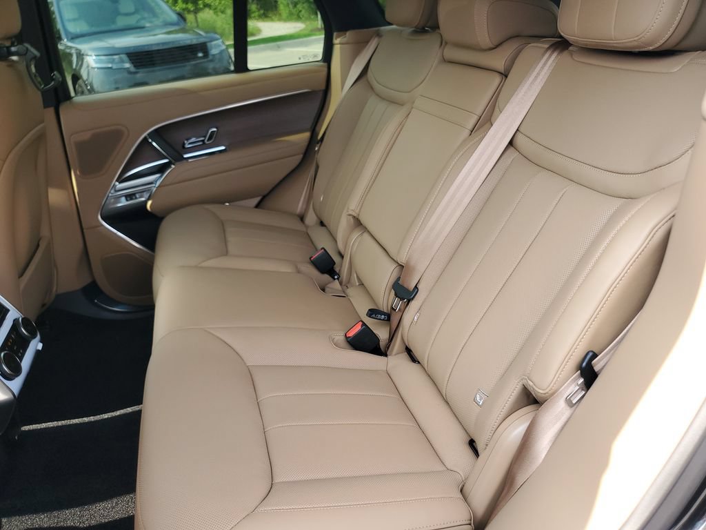 New 2026 Land Rover Range Rover SE AWD/4WD image 30
