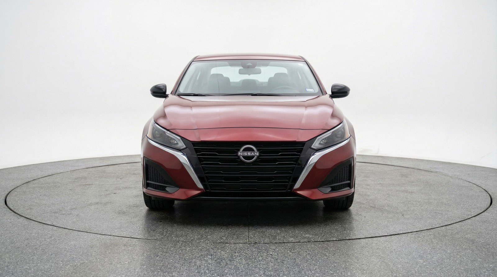 Used 2025 Nissan Altima 2.5 SV image 2