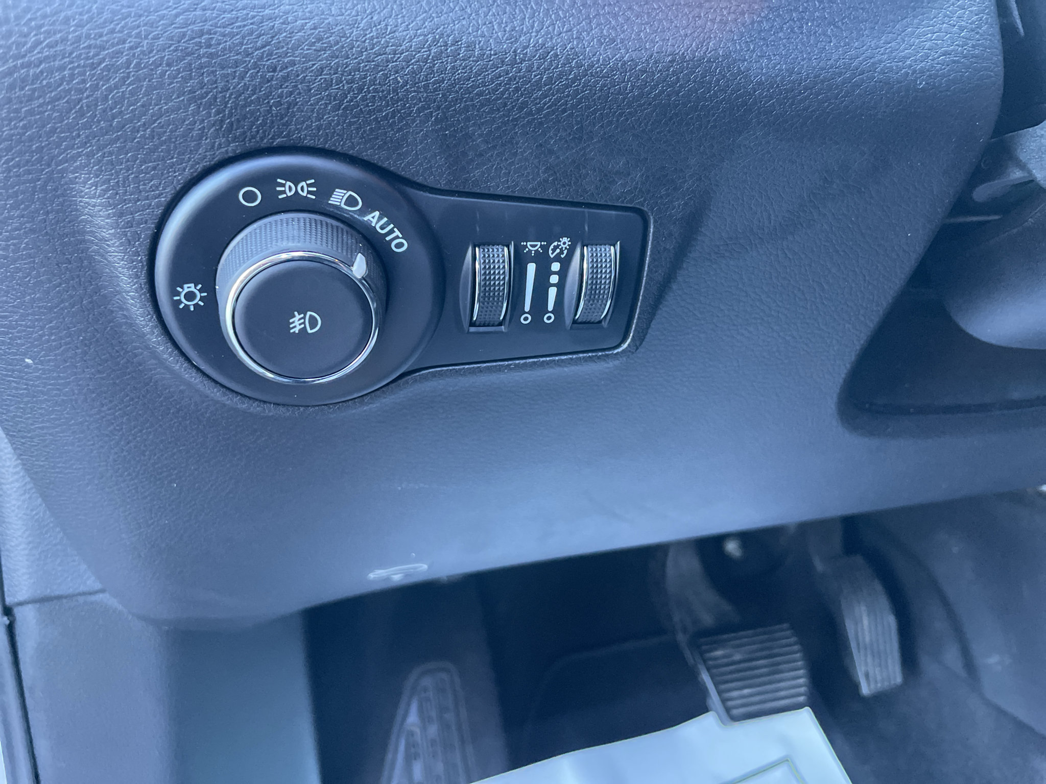 Used 2024 Jeep Compass Limited AWD/4WD image 19