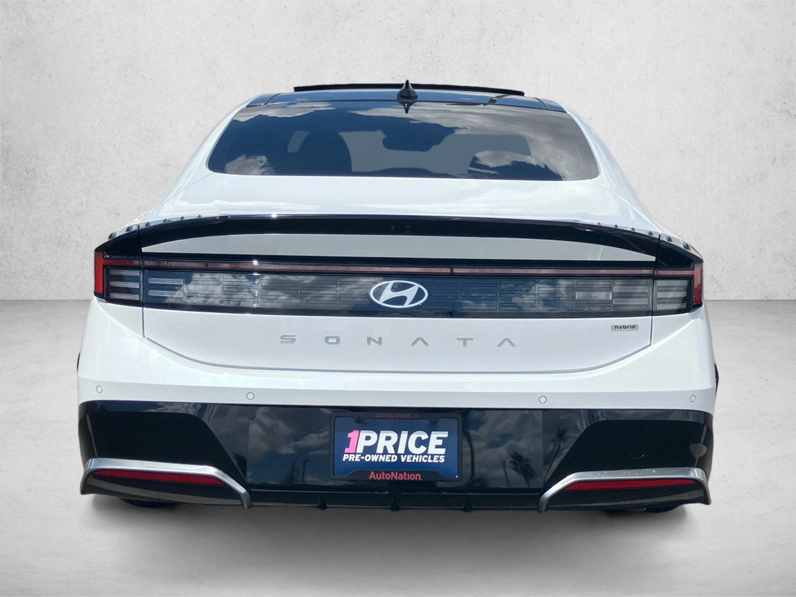 Used 2025 Hyundai Sonata Limited FWD image 6