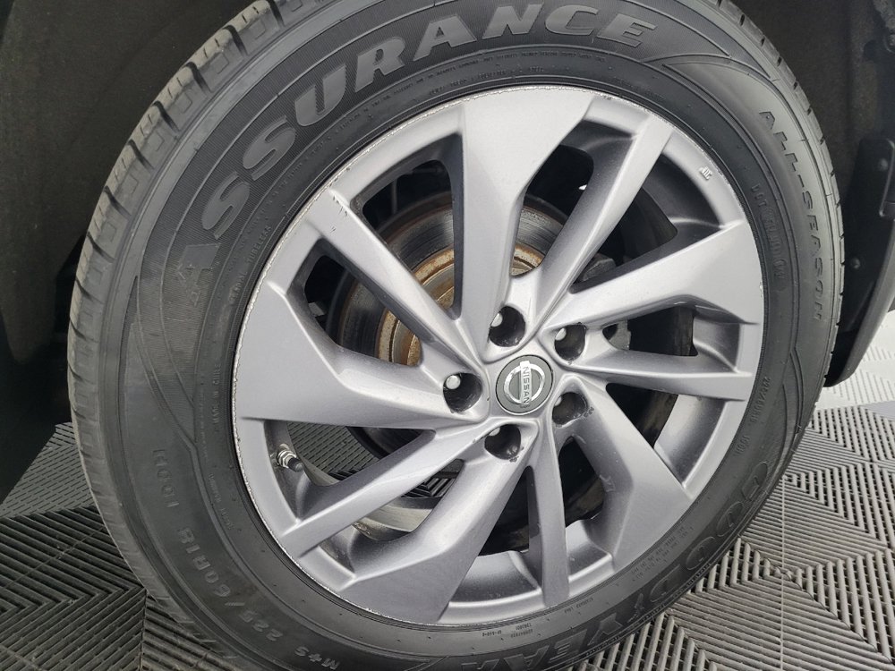 Used 2016 Nissan Rogue SL AWD/4WD image 31