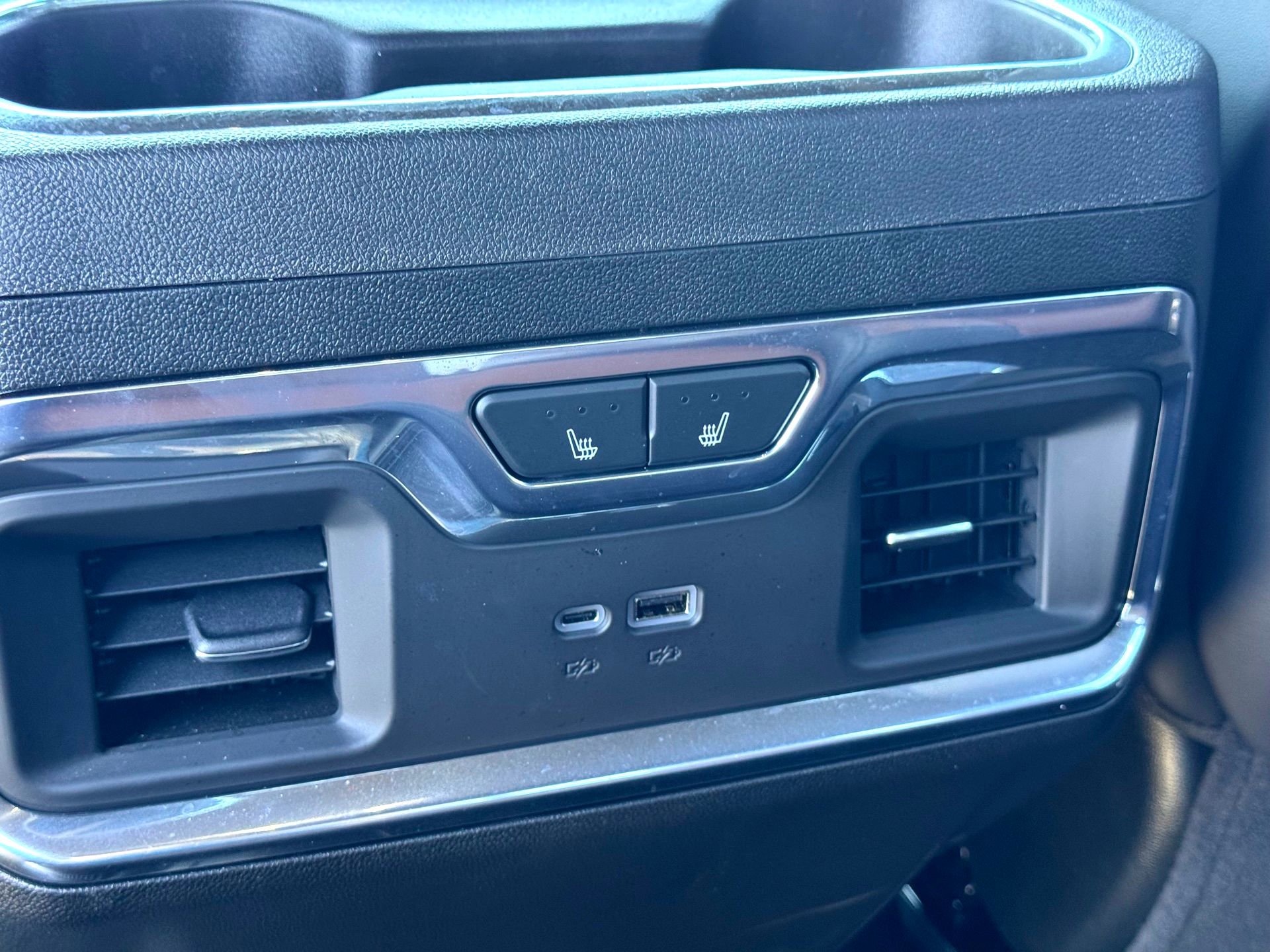 Used 2025 GMC Sierra 1500 Denali Ultimate image 25