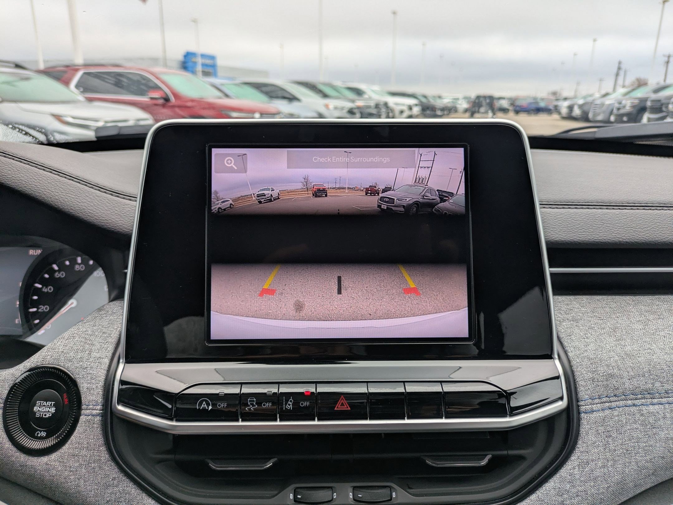 Used 2025 Jeep Compass Sport image 17