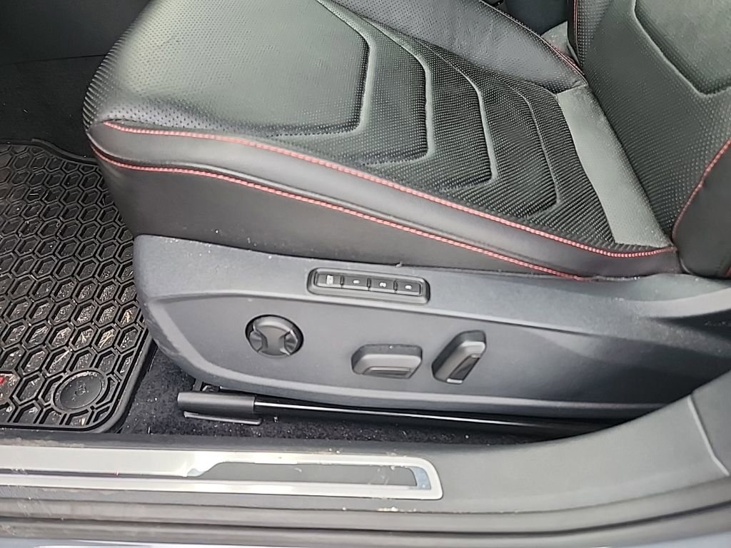 Used 2021 Volkswagen Jetta GLI Autobahn w/ GLI Autobahn Black Package image 11