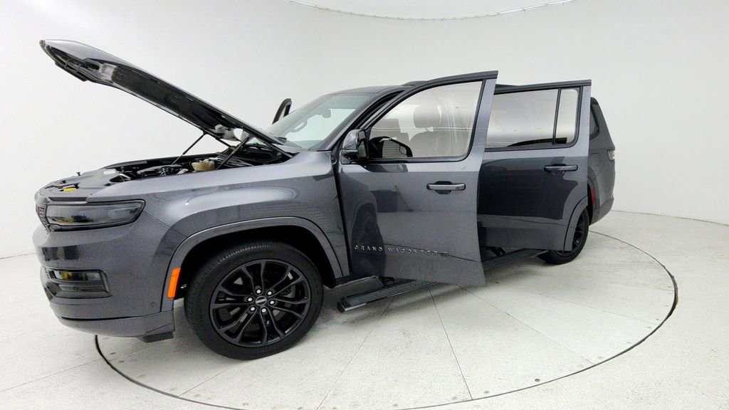 Used 2022 Jeep Grand Wagoneer Series II image 11