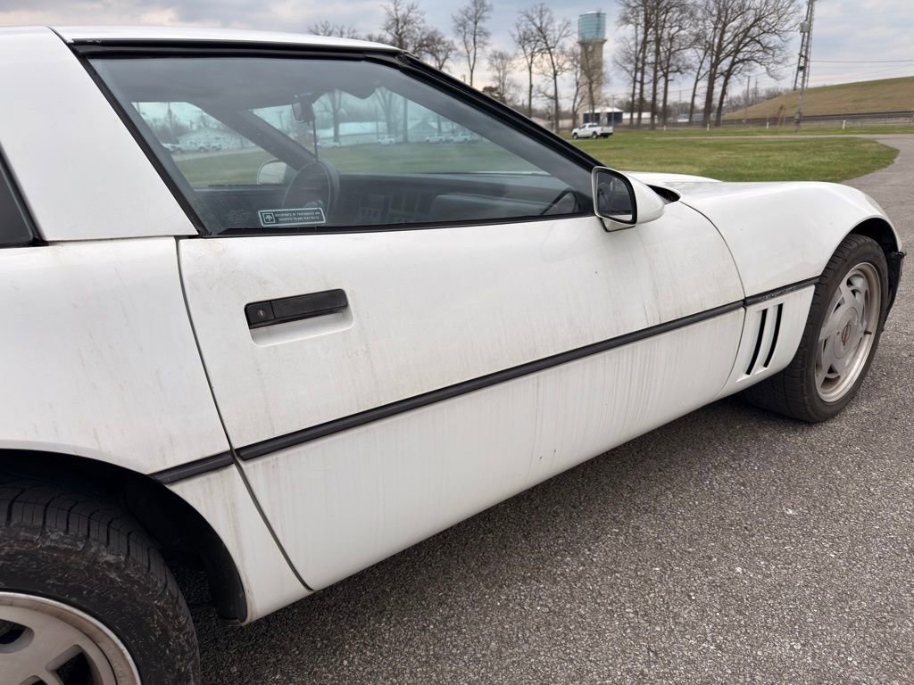 Used 1989 Chevrolet Corvette Coupe image 5