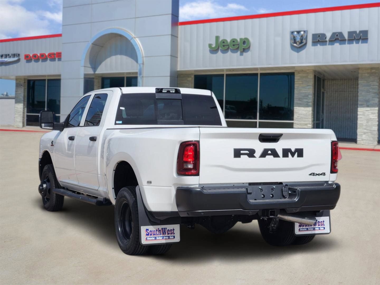 New 2026 RAM 3500 Tradesman AWD/4WD image 4