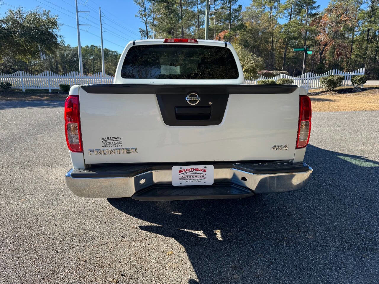 Used 2013 Nissan Frontier S image 30