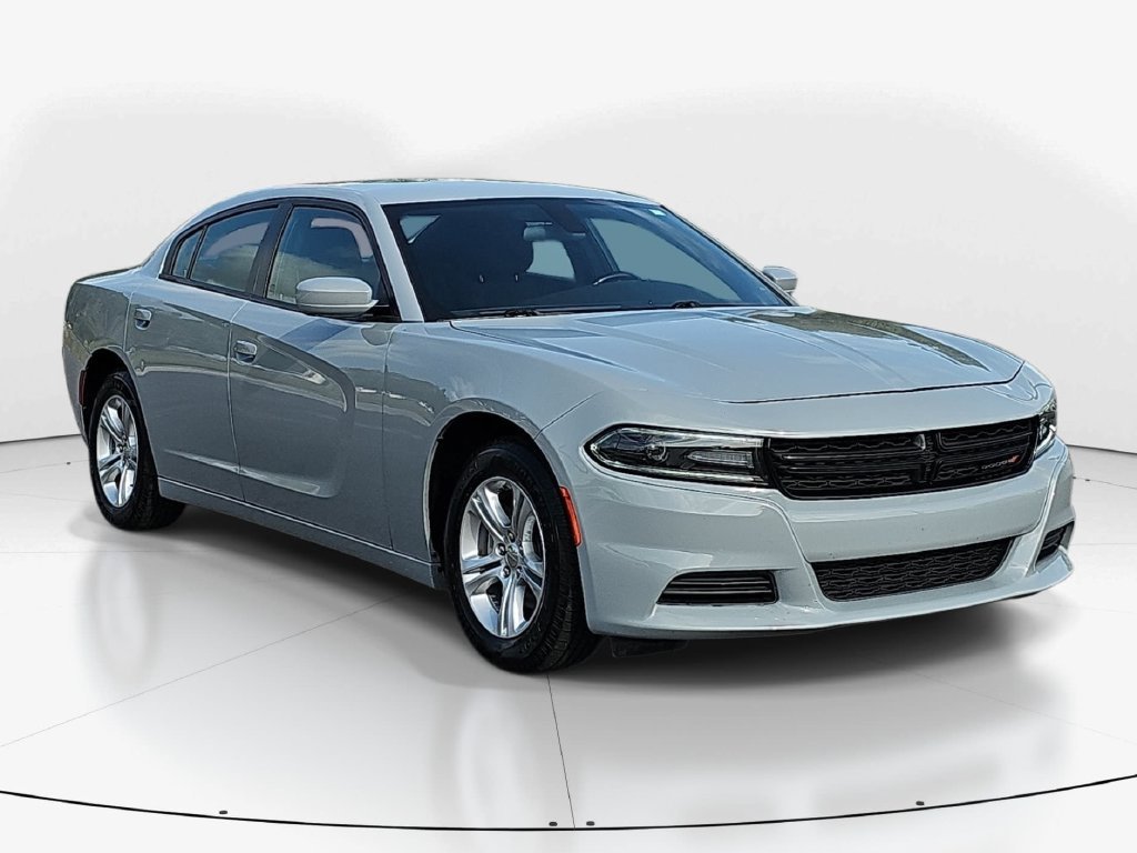 Used 2021 Dodge Charger SXT RWD image 3