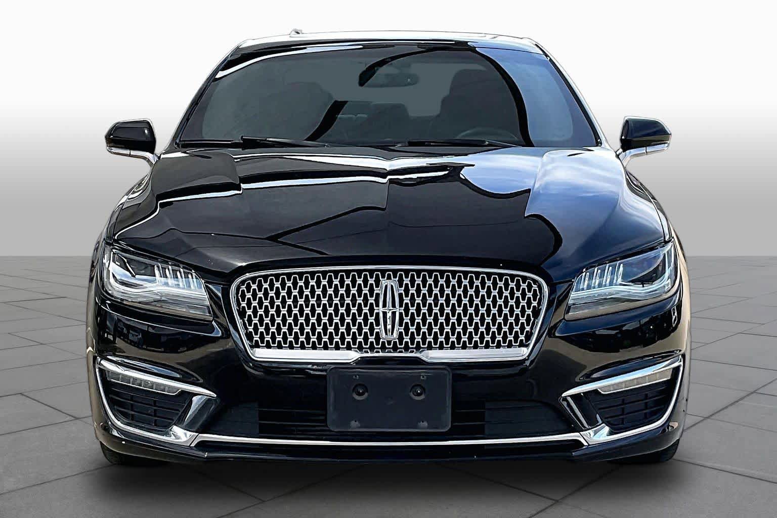 Used 2017 Lincoln MKZ Select w/ Select Plus Package FWD image 4