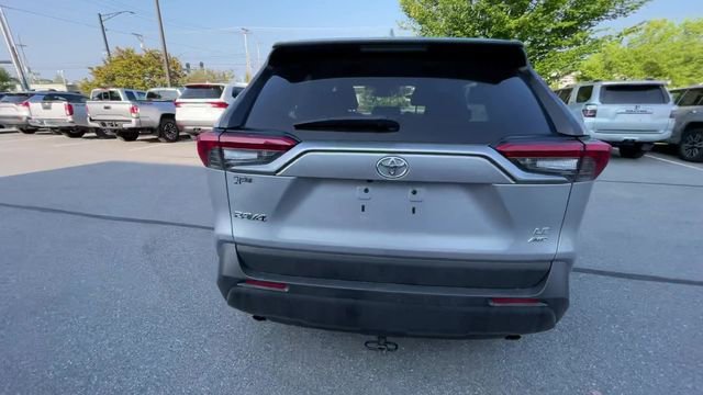 Certified 2021 Toyota RAV4 LE AWD/4WD image 7