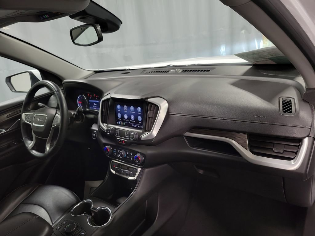 Used 2023 GMC Terrain SLT image 25