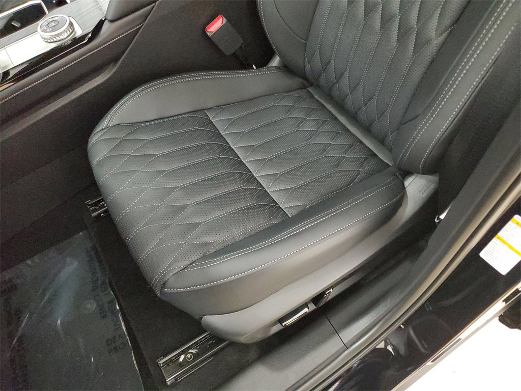New 2025 Mitsubishi Outlander SEL image 22