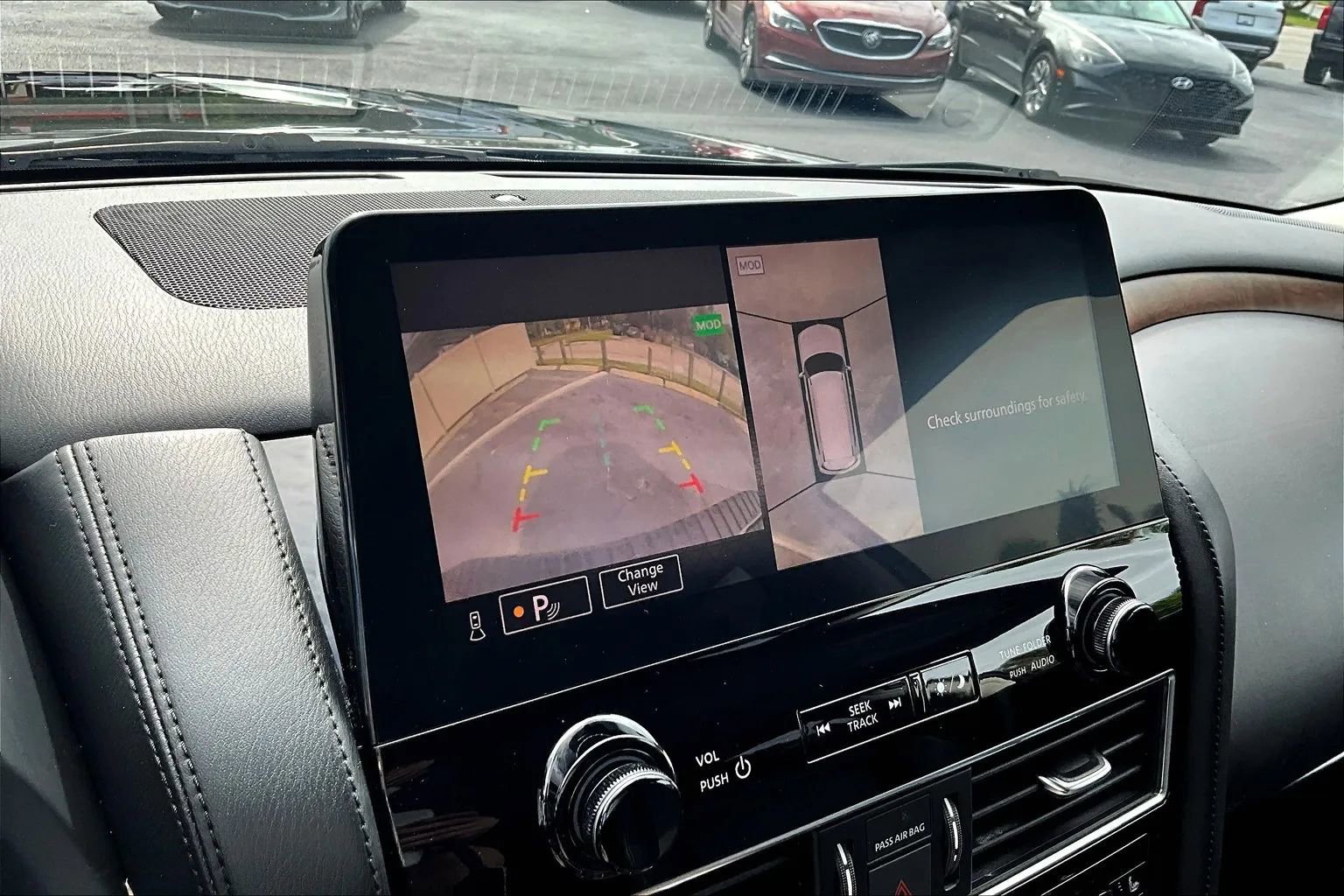 Used 2021 Nissan Armada SL w/ Captain's Chairs Package image 23