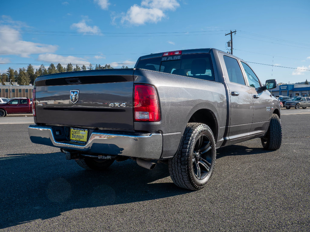 Used 2016 RAM 1500 Classic SLT AWD/4WD image 26