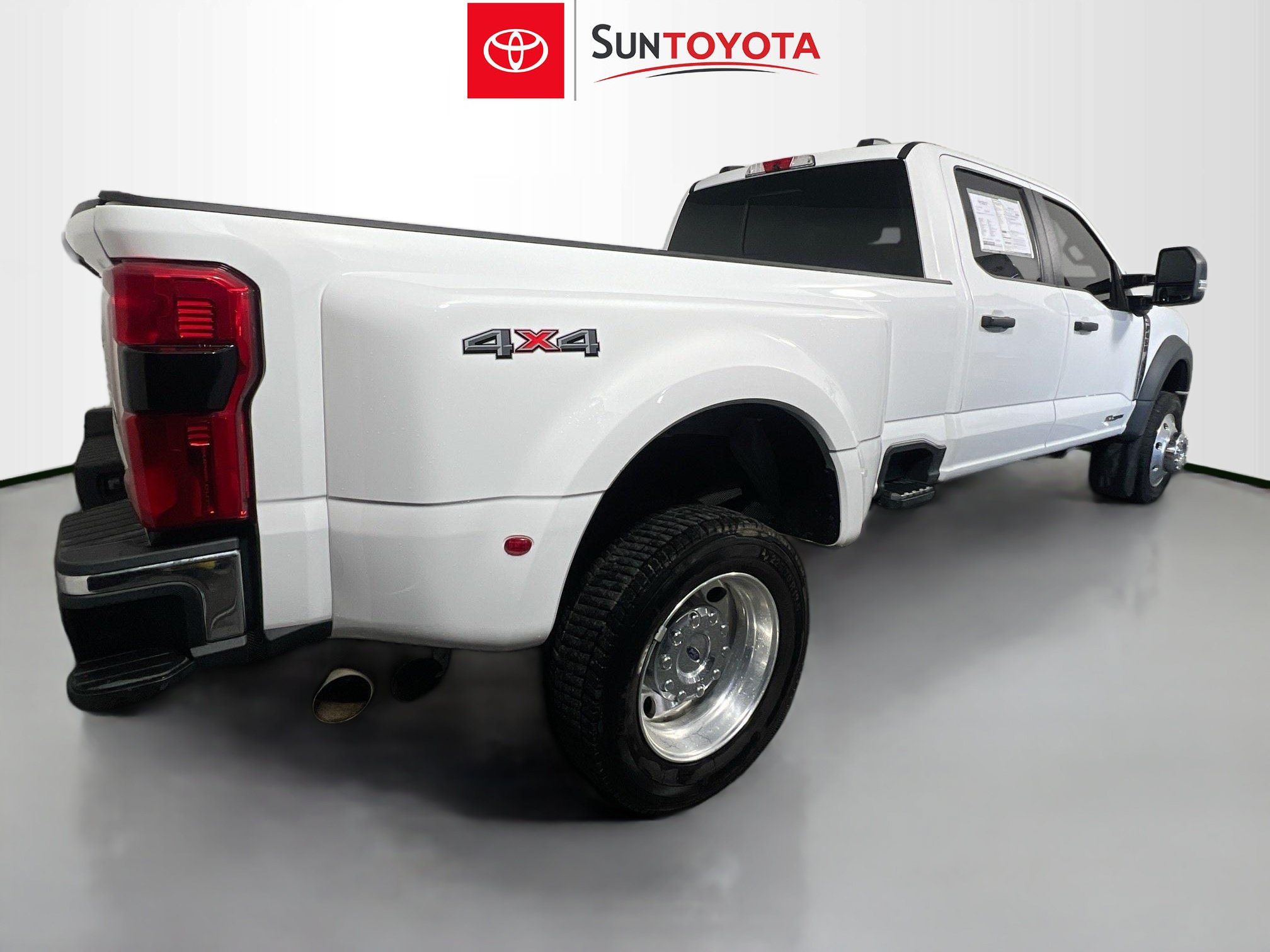 Used 2023 Ford F450 XL w/ 360-Degree Camera Package AWD/4WD image 4