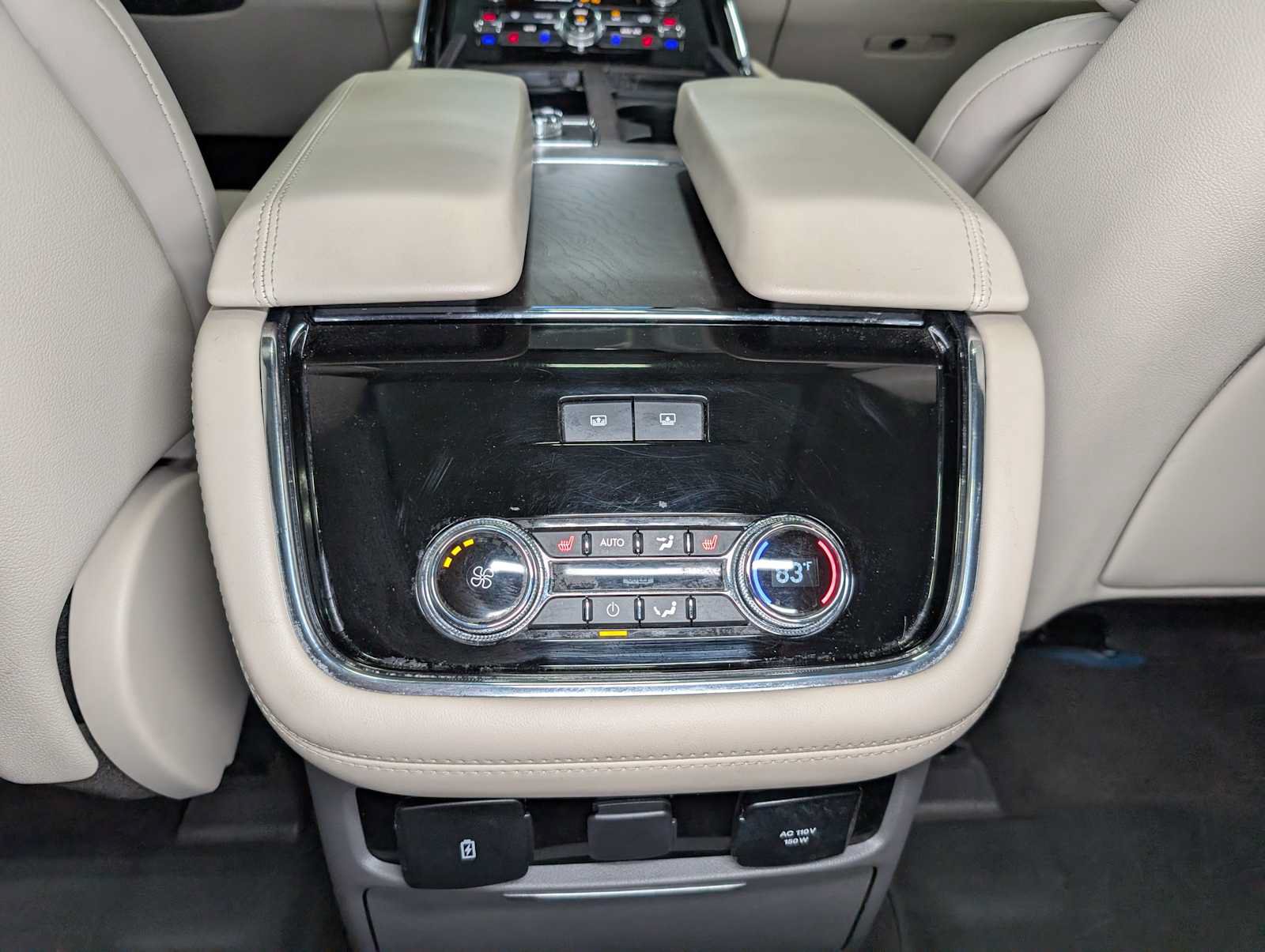 Used 2020 Lincoln Navigator Reserve w/ Luxury Package AWD/4WD image 23