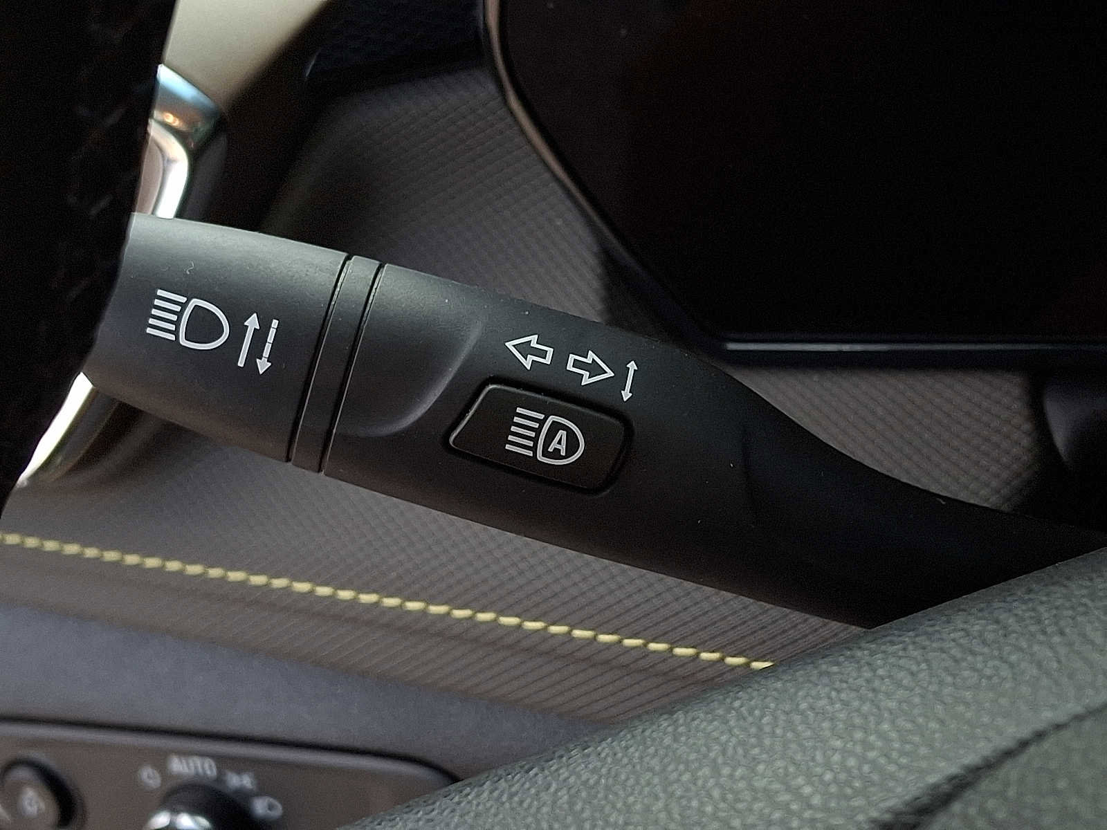 Certified 2024 Chevrolet TrailBlazer ACTIV w/ Convenience Package image 25