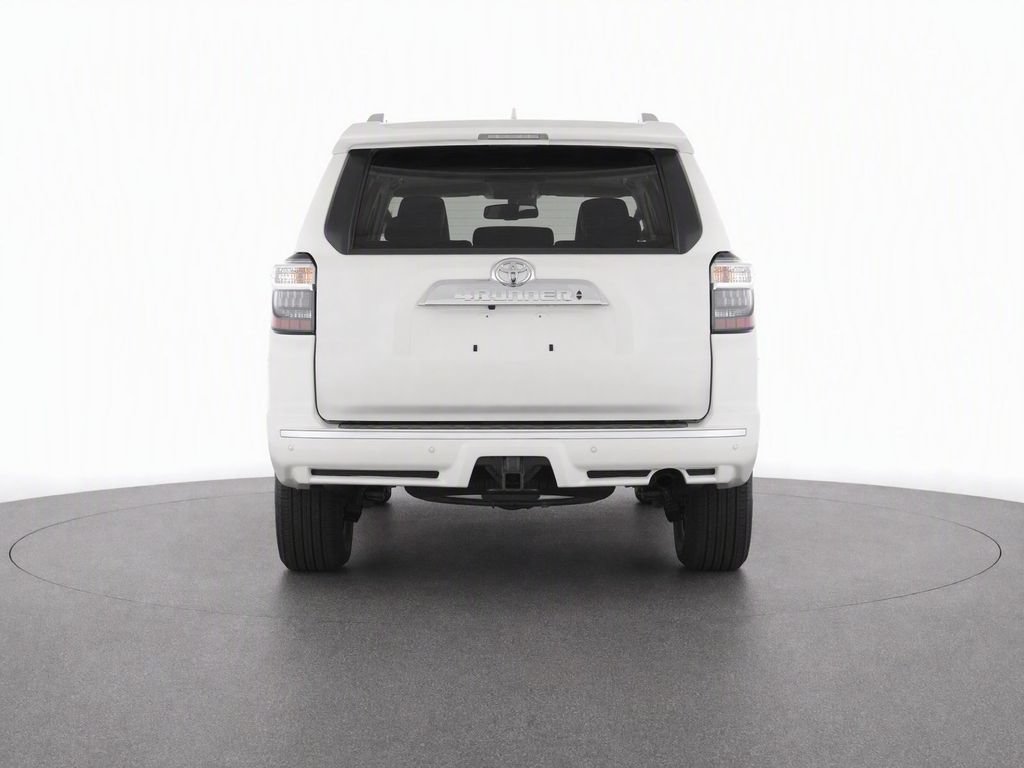 Used 2022 Toyota 4Runner Limited AWD/4WD image 6