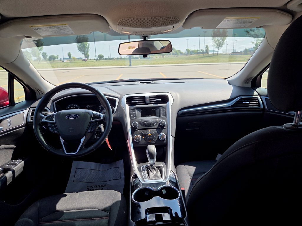 Used 2016 Ford Fusion SE w/ Equipment Group 201A FWD image 19