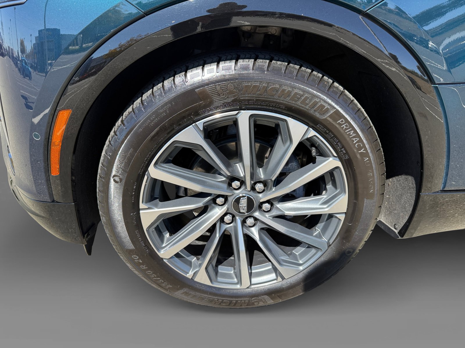 Used 2024 Cadillac Lyriq Sport w/ LPO, Floor Liner Package AWD/4WD image 9