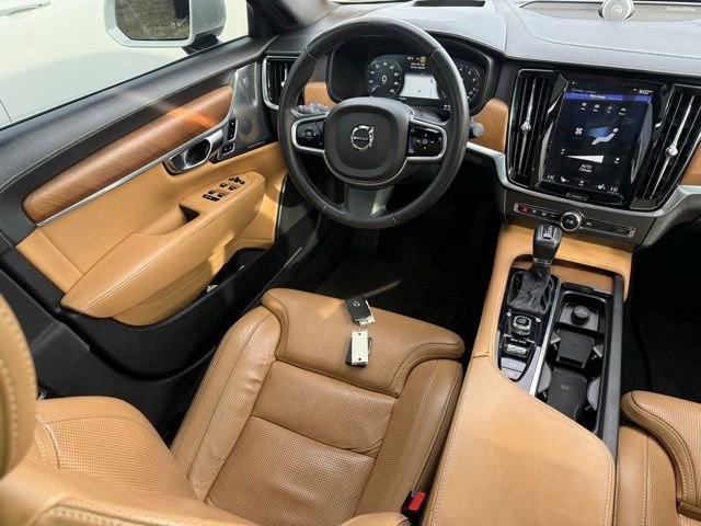 Used 2018 Volvo S90 T6 Inscription w/ Convenience Package image 8
