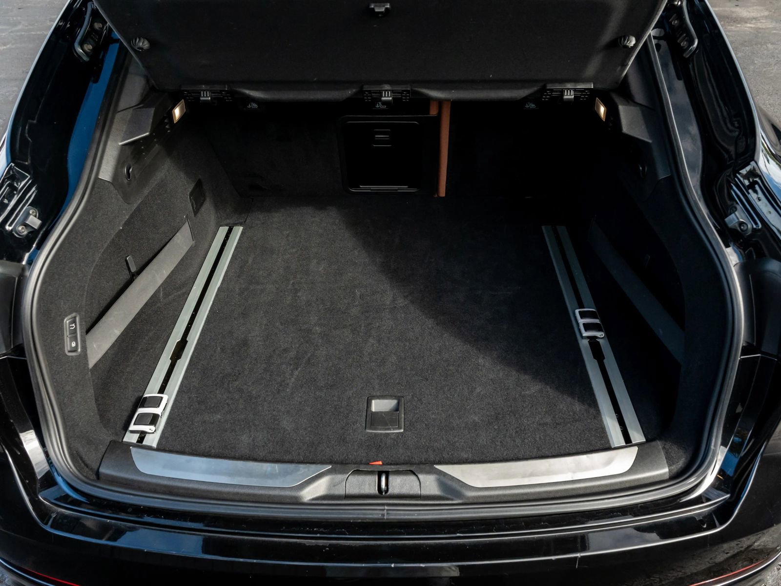 Used 2019 Maserati Levante S GranLusso image 48