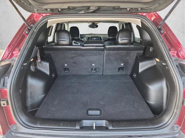 Used 2021 Jeep Cherokee Latitude Lux FWD image 6