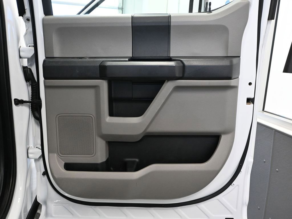 Used 2020 Ford F250 XL w/ STX Appearance Package image 43