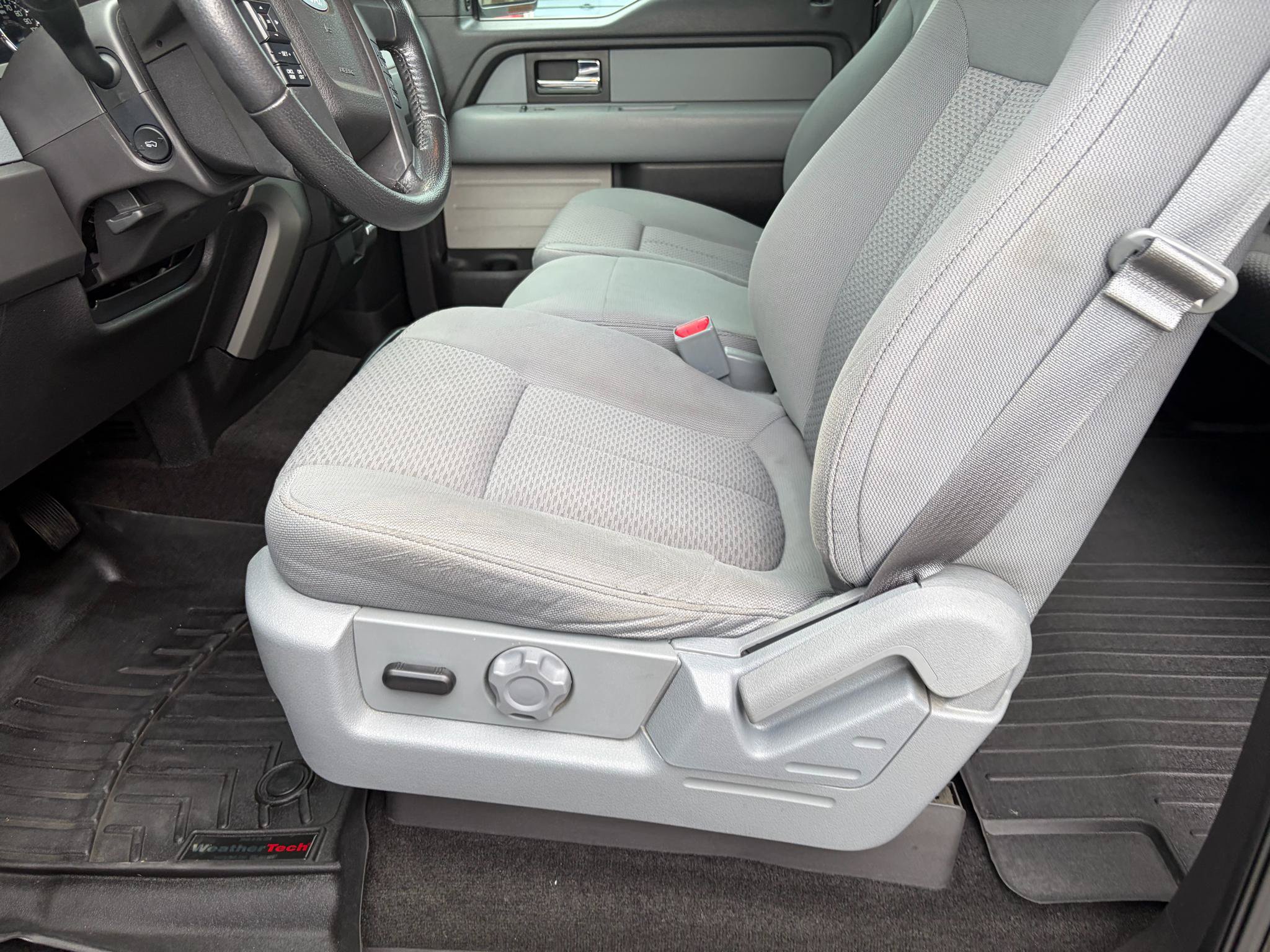 Used 2013 Ford F150 XLT w/ Luxury Equipment Group AWD/4WD image 40