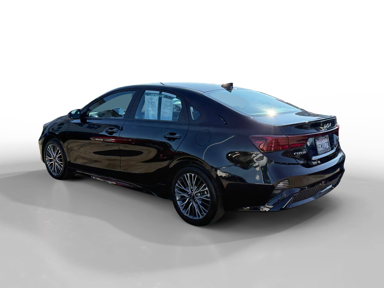 Used 2023 Kia Forte GT-Line w/ GT-Line Technology Package image 3