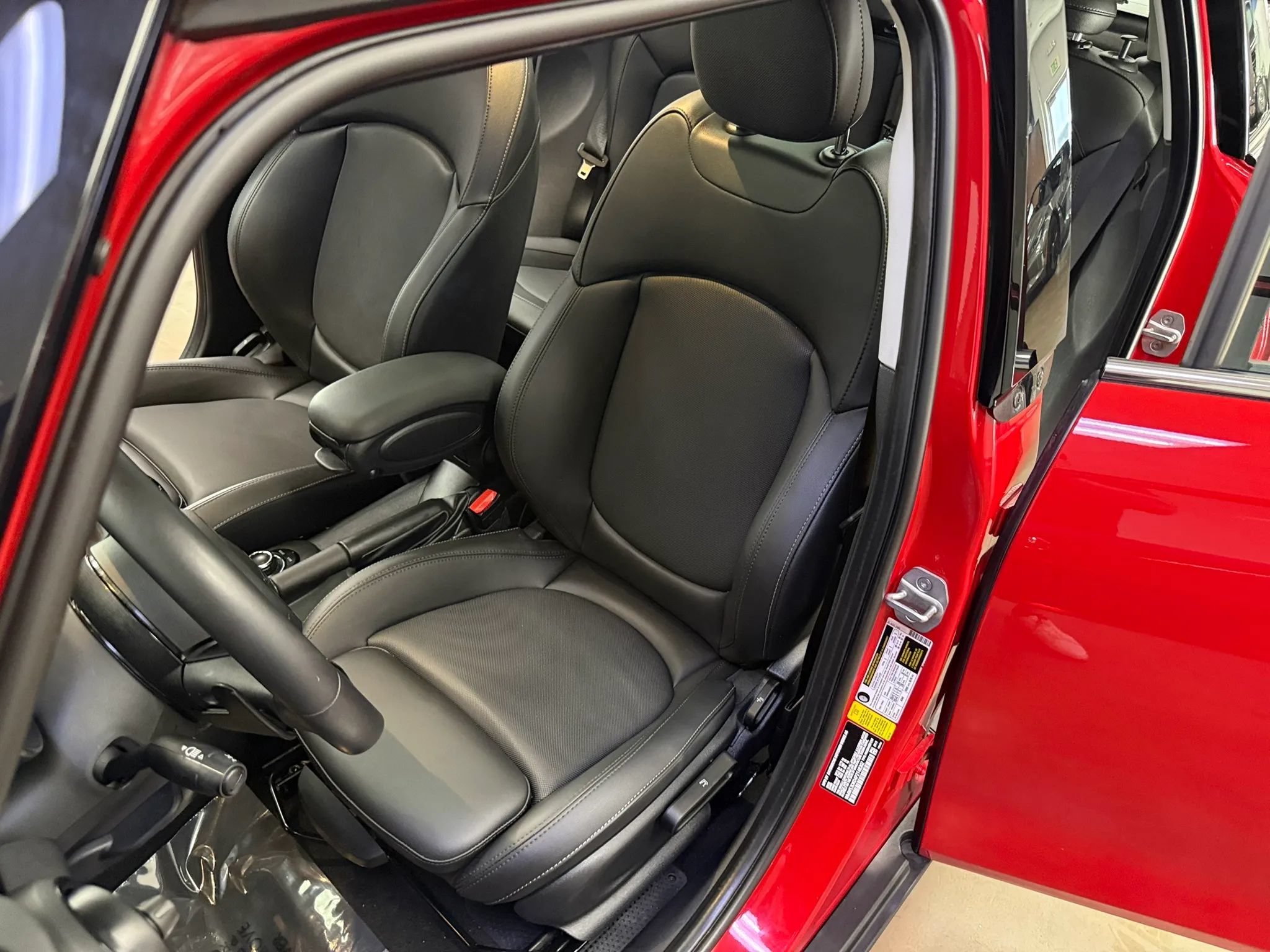 Used 2023 MINI Cooper S FWD image 14
