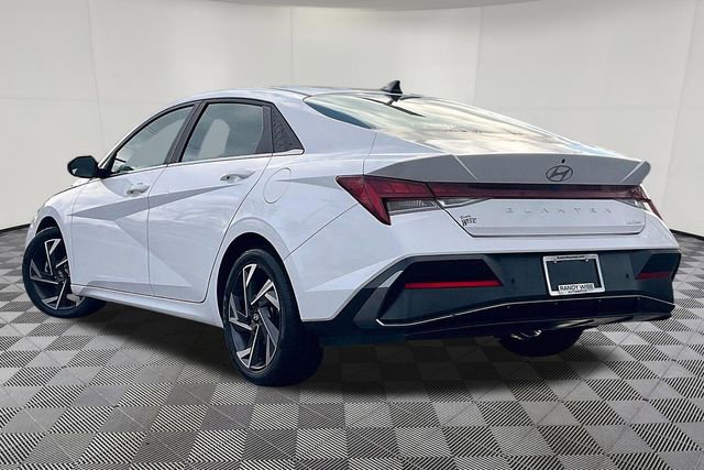 Certified 2024 Hyundai Elantra Limited image 13