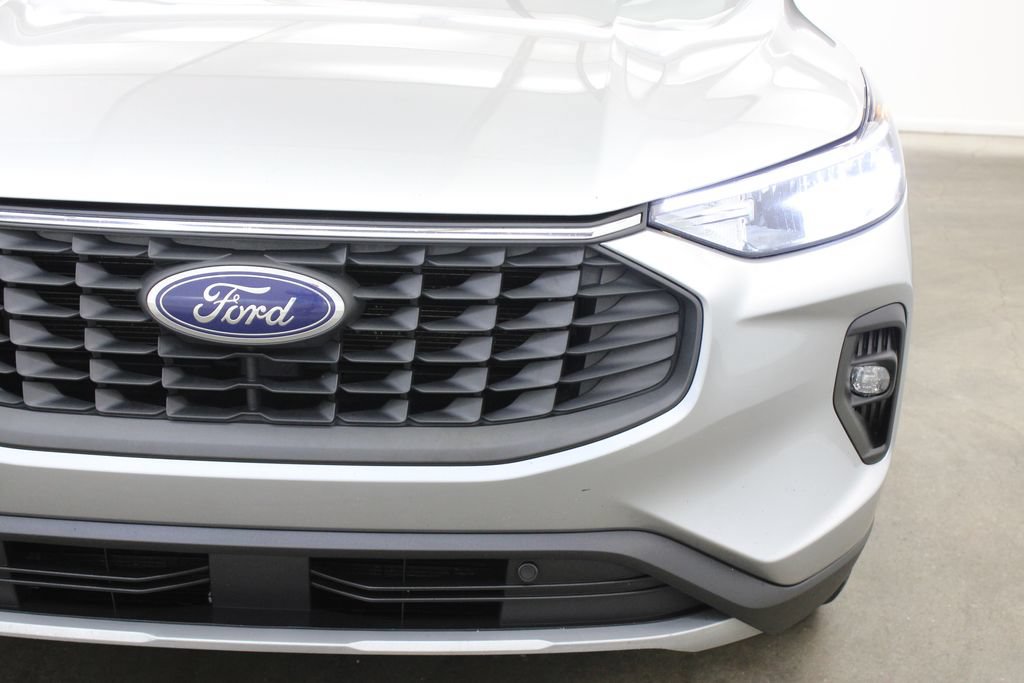 Used 2023 Ford Escape SE FWD image 8