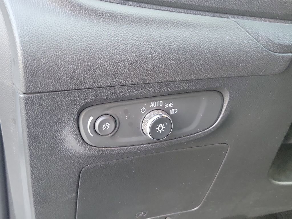 Certified 2024 Buick Encore GX Preferred FWD image 18