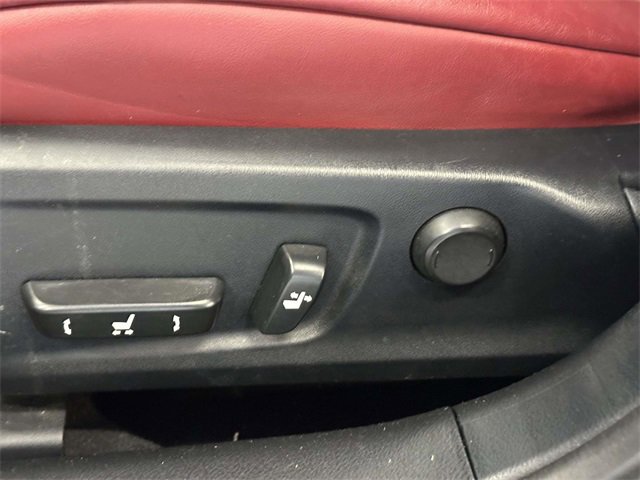 Used 2016 Lexus IS 300 AWD image 20