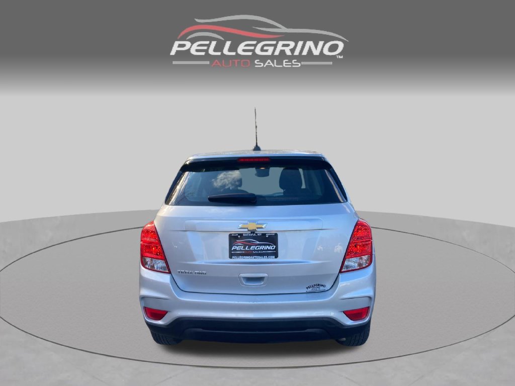 Used 2017 Chevrolet Trax LS AWD/4WD image 6