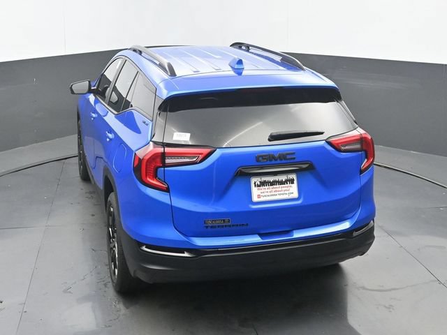 Used 2024 GMC Terrain SLE w/ Driver Convenience Package FWD image 31