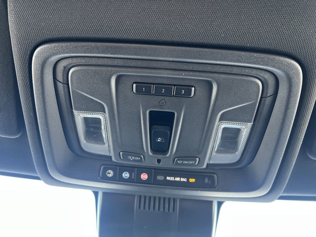 Certified 2024 Chevrolet Silverado 3500 High Country w/ Technology Package image 24