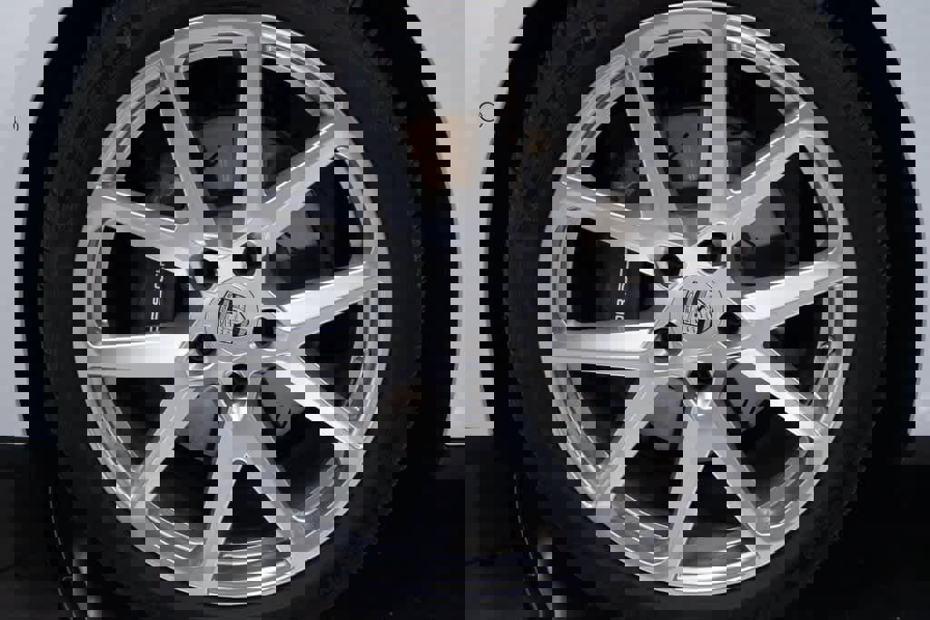 Certified 2024 Porsche Panamera 4 image 11